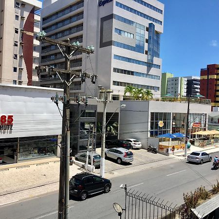 Férias na praia de Ponta Verde Maceió Esterno foto